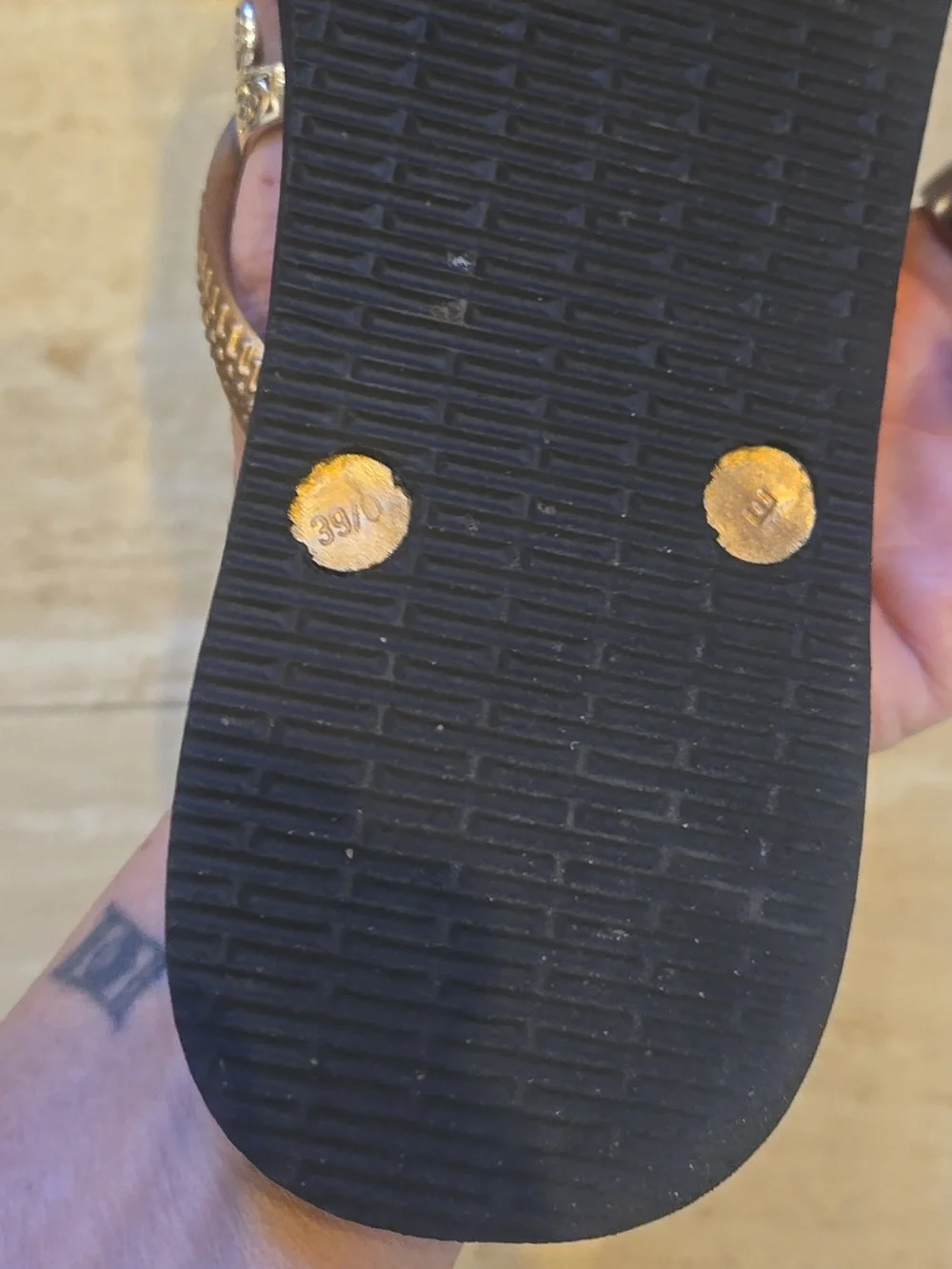 Havaianas Copper Flip Flops - Picture 5 of 8